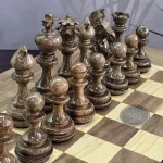 مهره شطرنج منبت اعلا با چوب گردو و گلابی