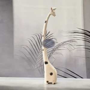 مجسمه چوبی زرافه و پرنده کاظمی