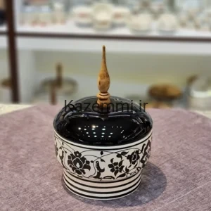 شکلات خوری مدل پایه‌نقش با دسته چوبی